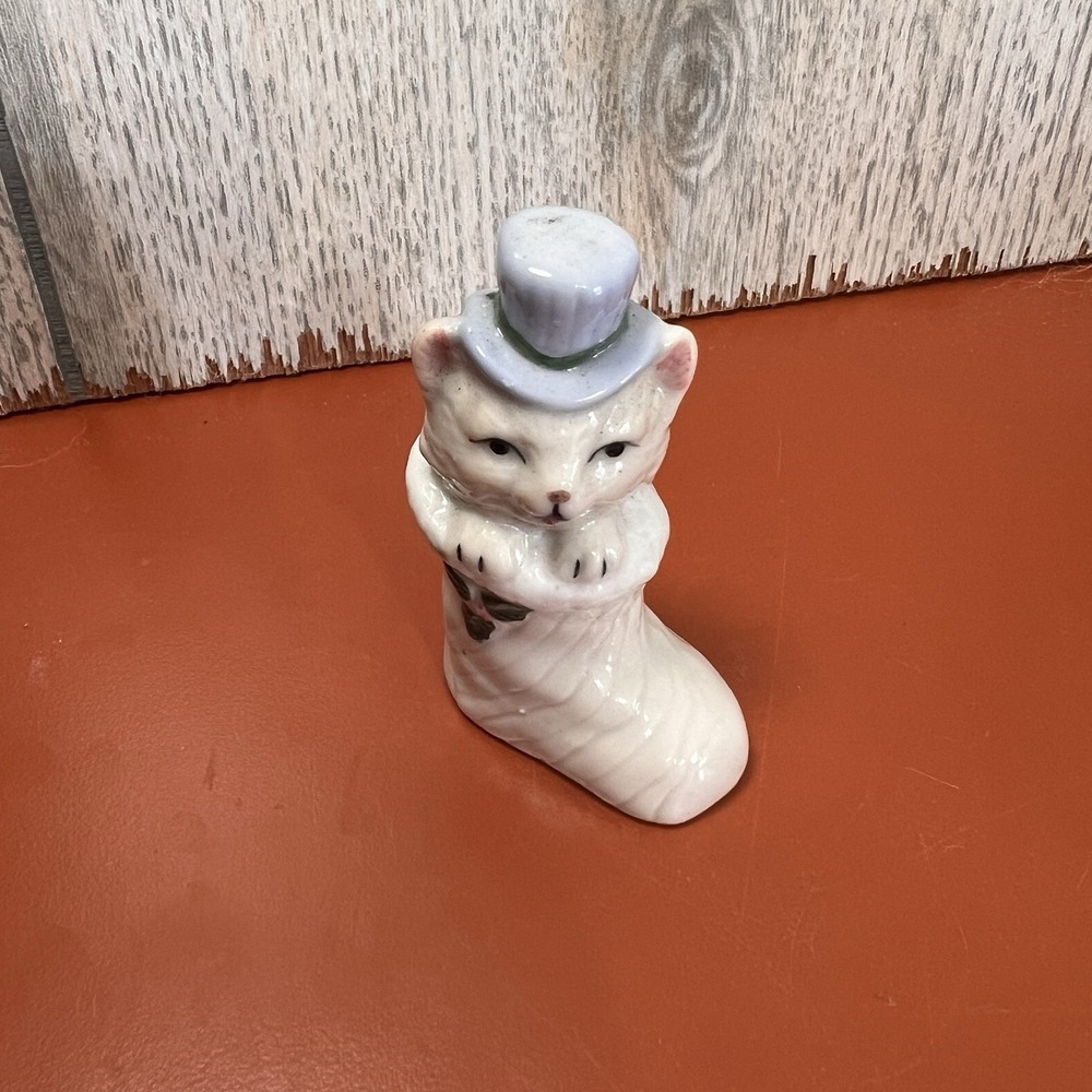 Vintage Hand Painted Sweet White Kitty Cat Figurine 2.75" Blue Eyes Kitten Mini